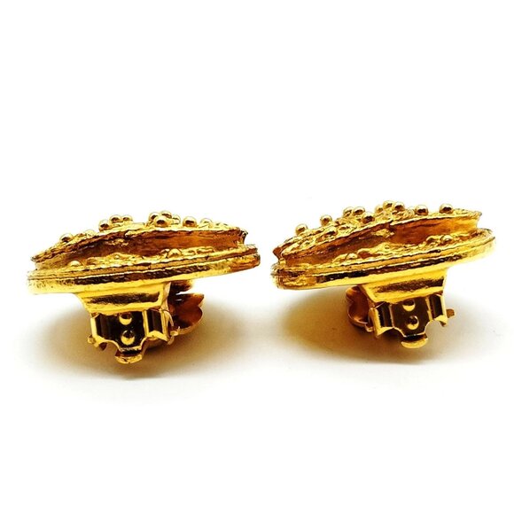Authentic Chanel Earring Gold 94 A mn520-120325 - Picture 9 of 9